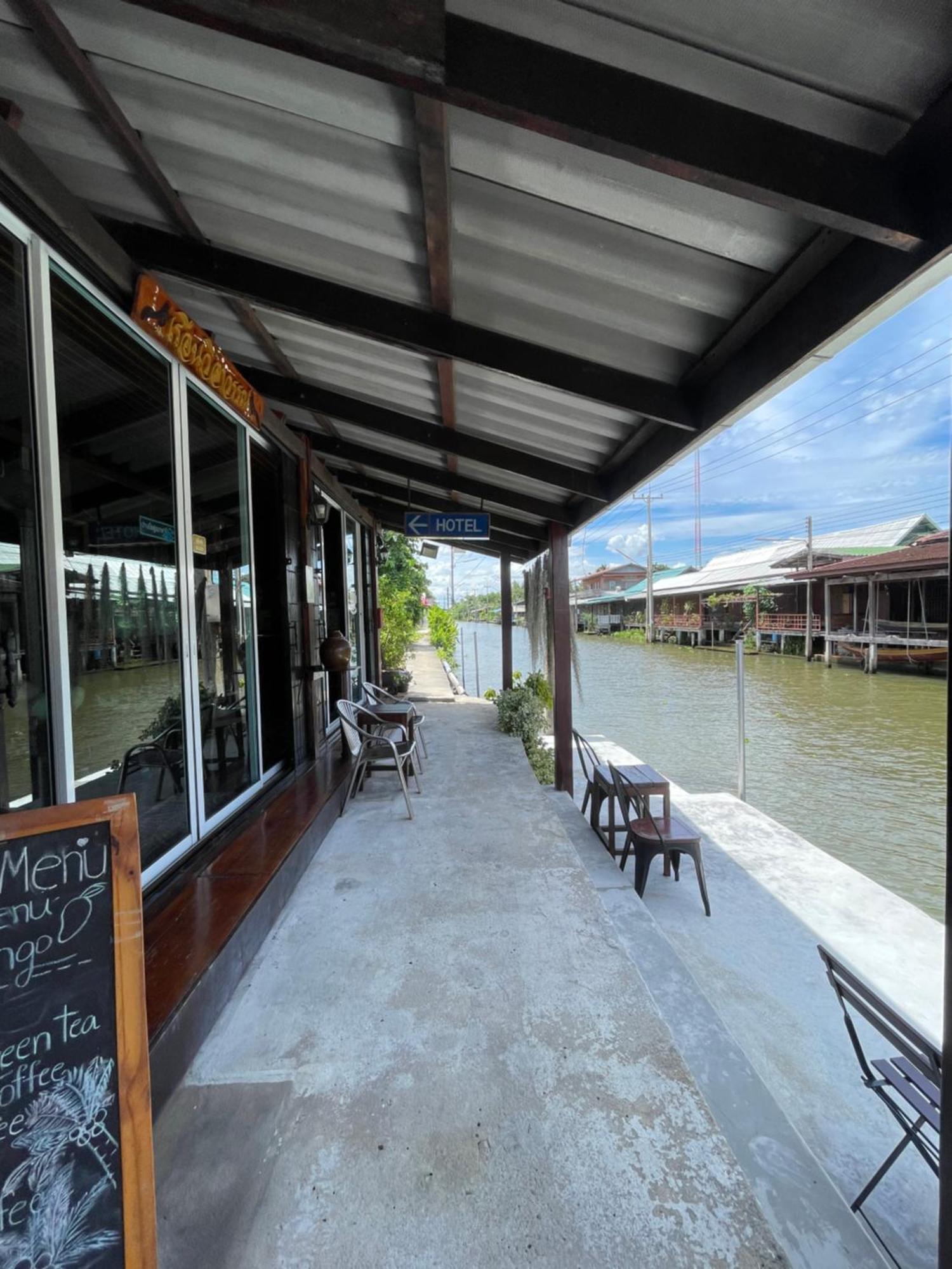 Reuan Vilawan Ratchaburi Bagian luar foto
