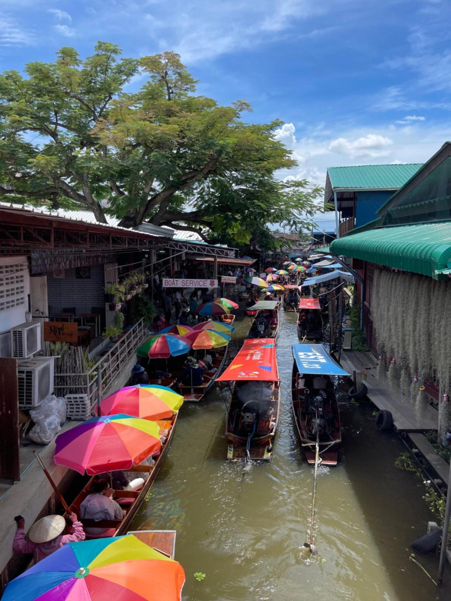 Reuan Vilawan Ratchaburi Bagian luar foto