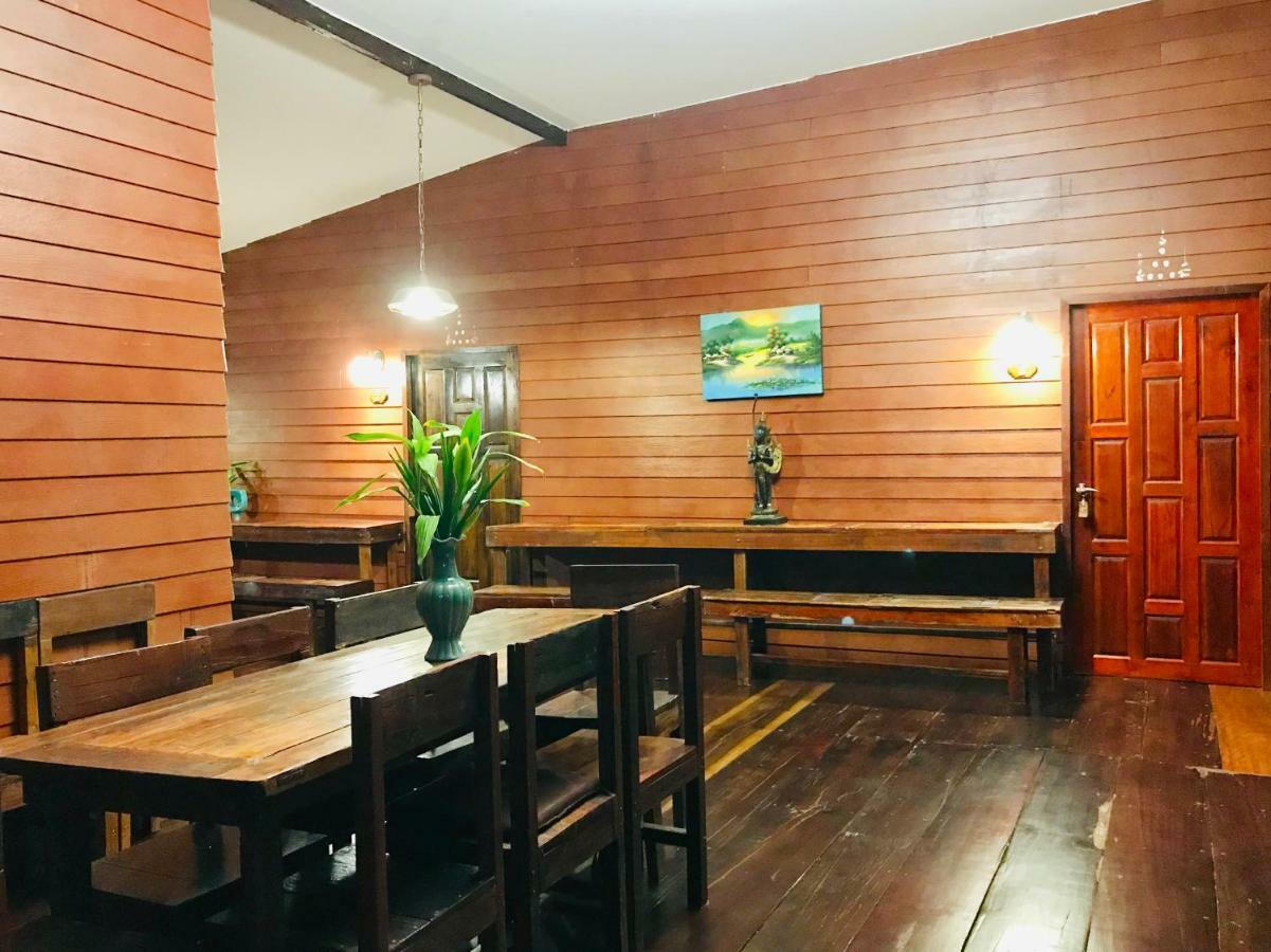 Reuan Vilawan Ratchaburi Bagian luar foto
